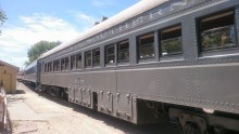 323698